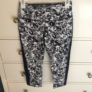 Nike Dri-Fit Cropped Print Leggings